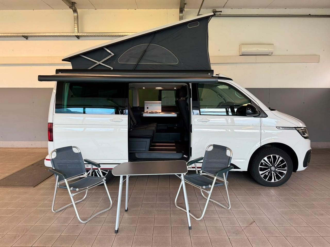 Volkswagen T6.1 California 2.0 TDI 150CV DSG Beach Camper Edition Gancio