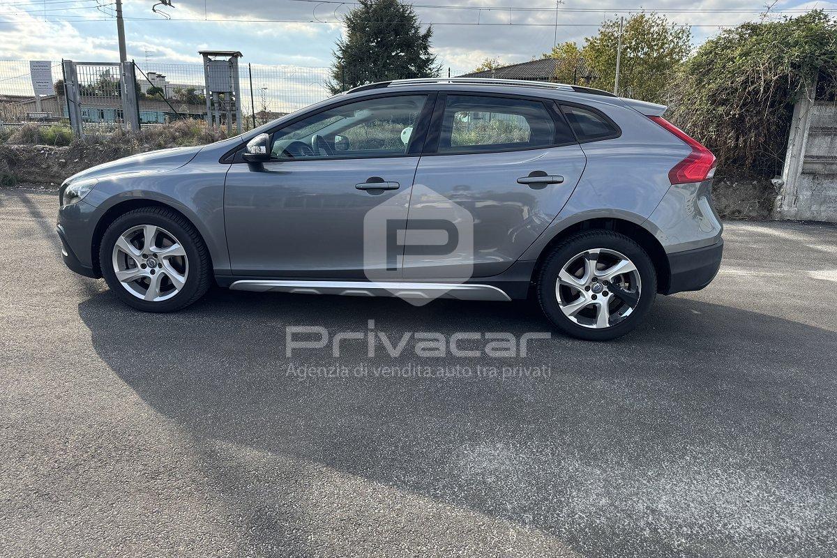 VOLVO V40 Cross Country D2 Geartronic Momentum