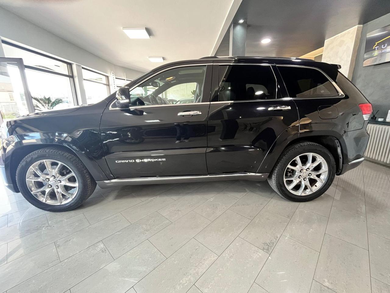 Jeep Grand Cherokee Summit Platinum Edition 3.0 V6 CRD