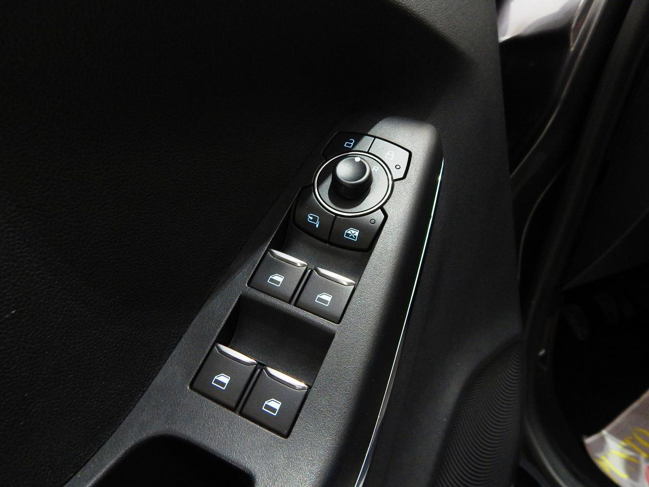 Ford Puma 1.5 ecoblue Titanium S&S NAVI-CARPLAY-PARK