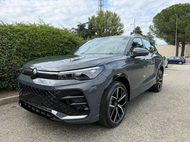 VOLKSWAGEN Tiguan 2.0 TDI 193 CV DSG 4MOTION R-Line Plus KM0 - TETTO