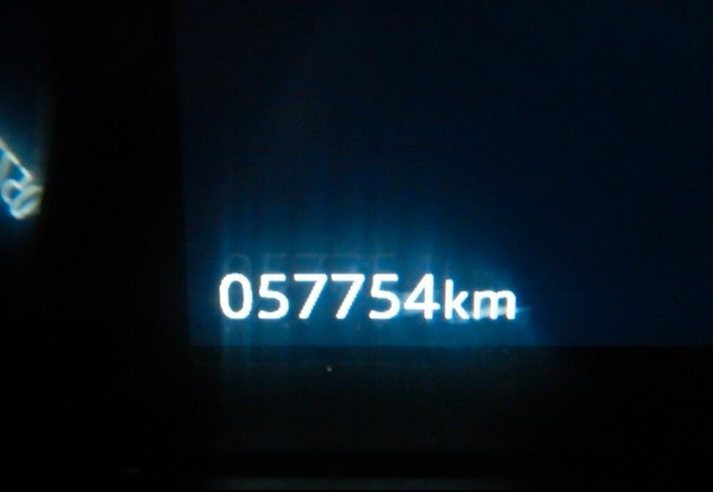 Jaguar E-Pace 2.0D 150CV AUTOM. AWD R-DYNAMIC S ( FARI LED - PELLE NAVI PDC TELECAMERA POST. )