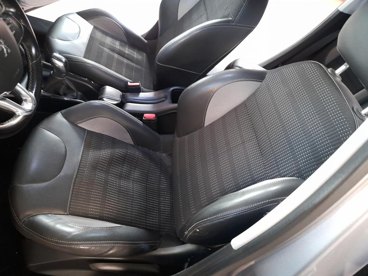 Peugeot 2008 PureTech 82 Allure