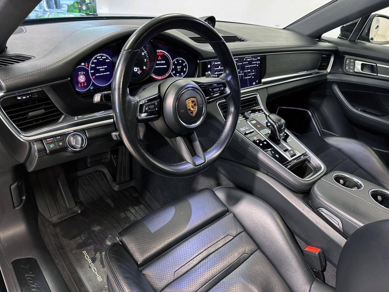 Porsche Panamera Sport Turismo 4 Platinum Edition 330cv