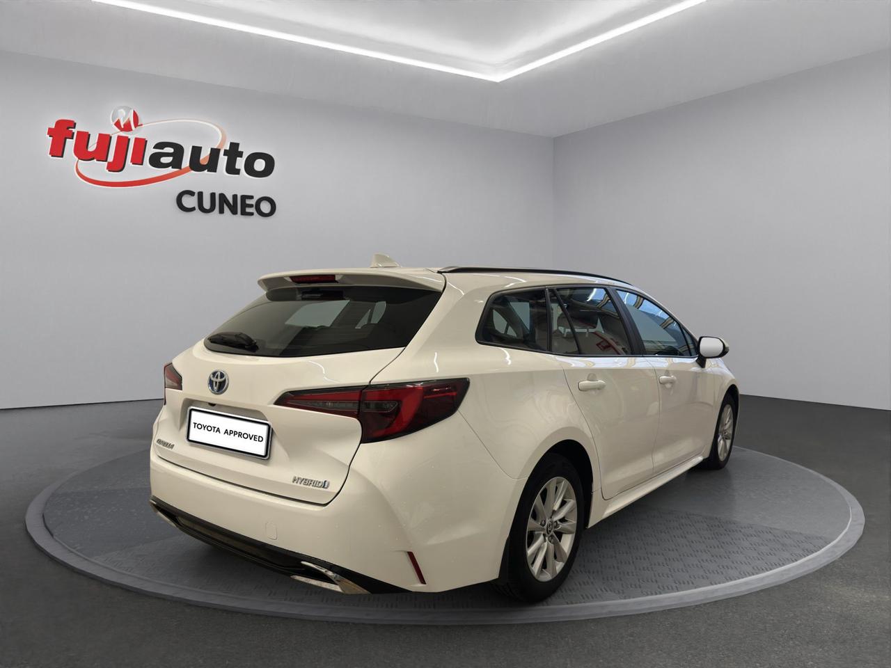 Toyota Corolla Touring Sports 1.8h Active Tyre au