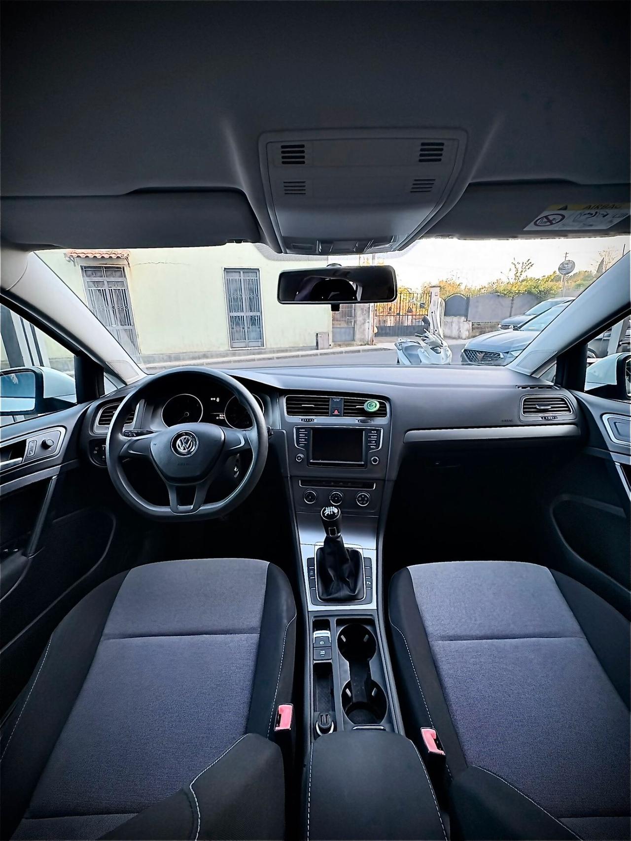 Volkswagen Golf 1.6 TDI 110 CV 5p. Business BlueMotion Technology