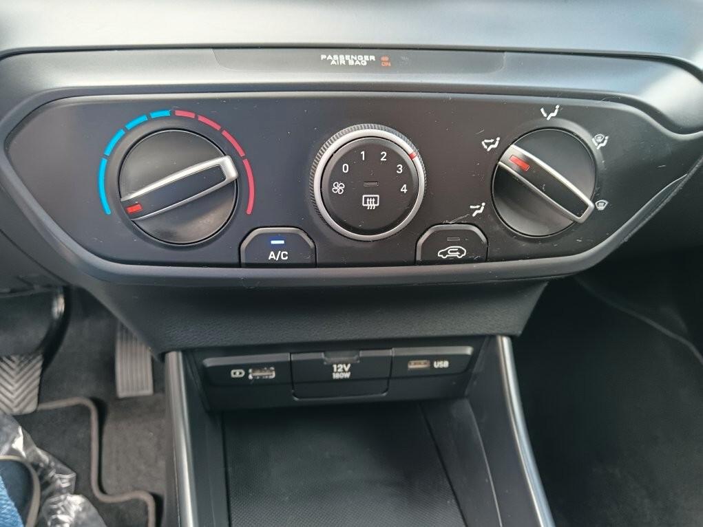 Hyundai i20 1.2 MPI MT GPL Connectline