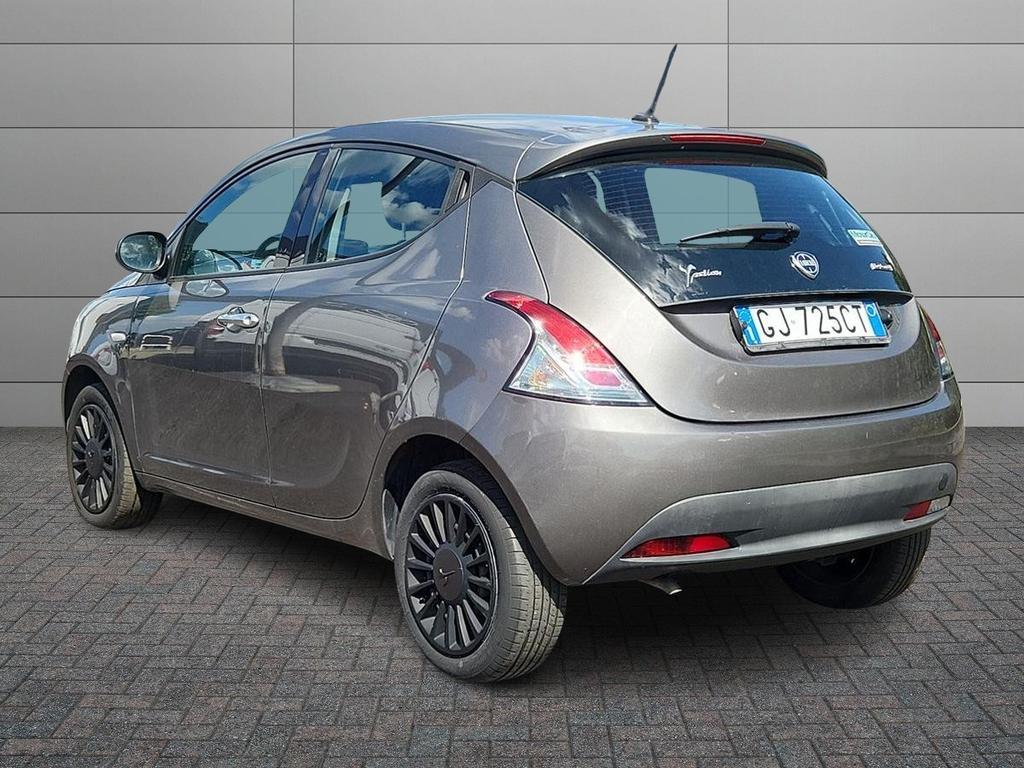 Lancia Ypsilon 1.0 hybrid Silver s&s 70cv