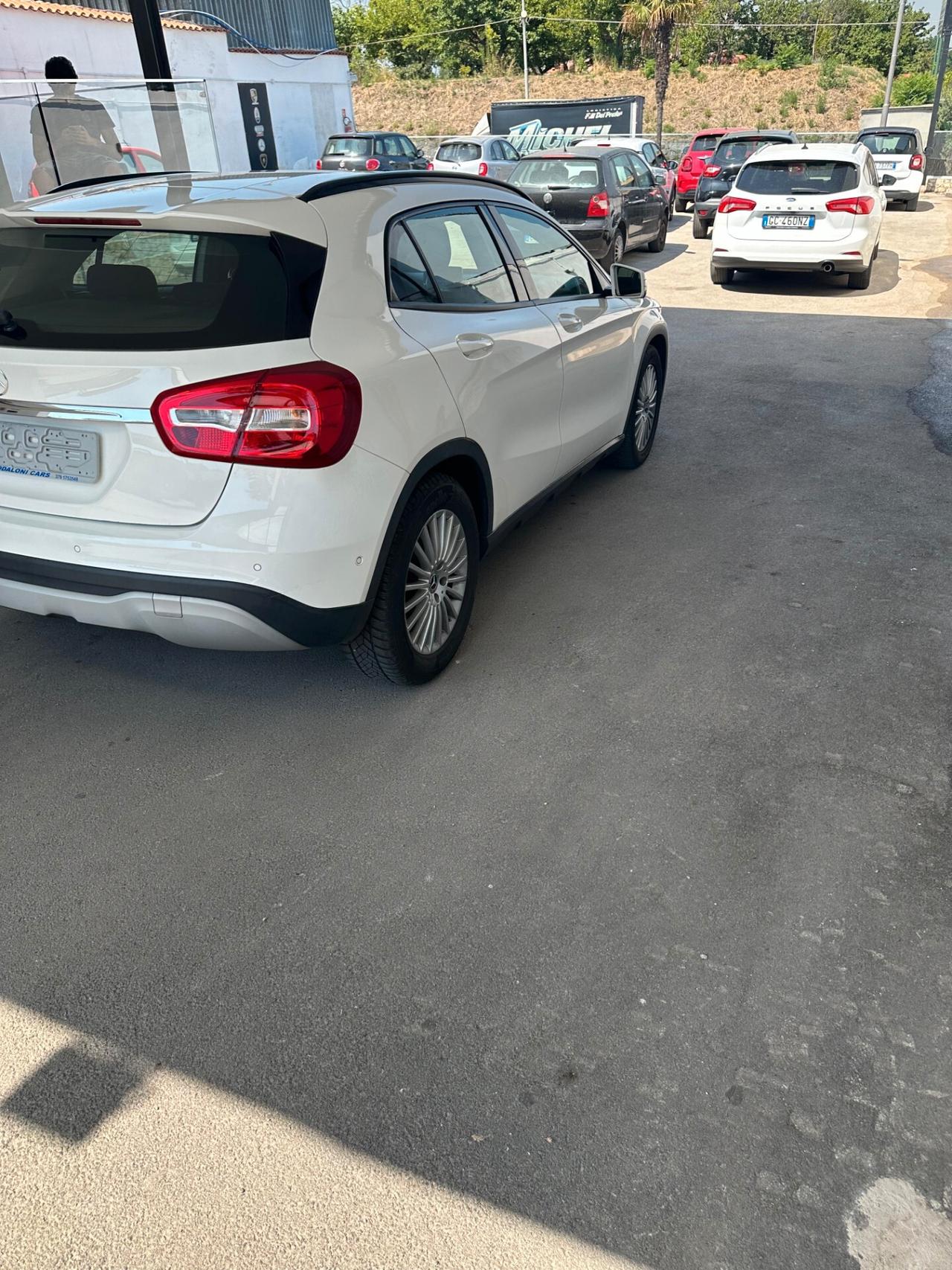 Mercedes-benz GLA 200 GLA 200 d Automatic Business