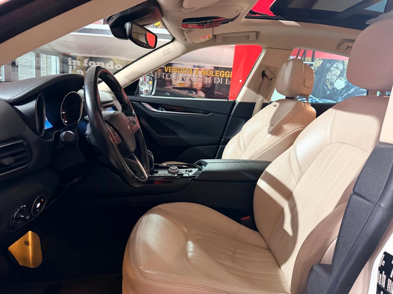 Maserati Levante V6 Diesel 275 CV AWD-PANO-FULL