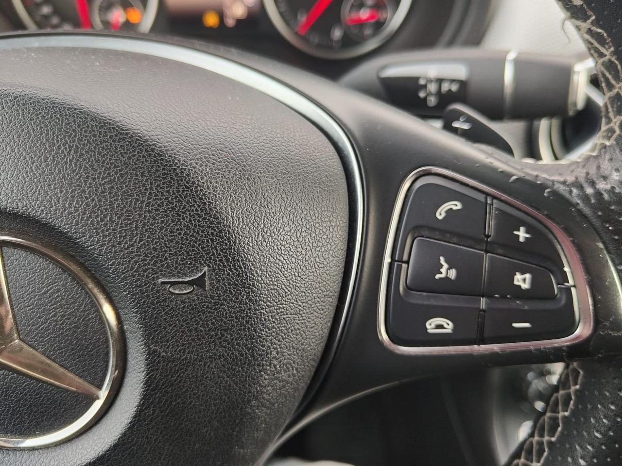 Mercedes-Benz B 180 Premium #8628