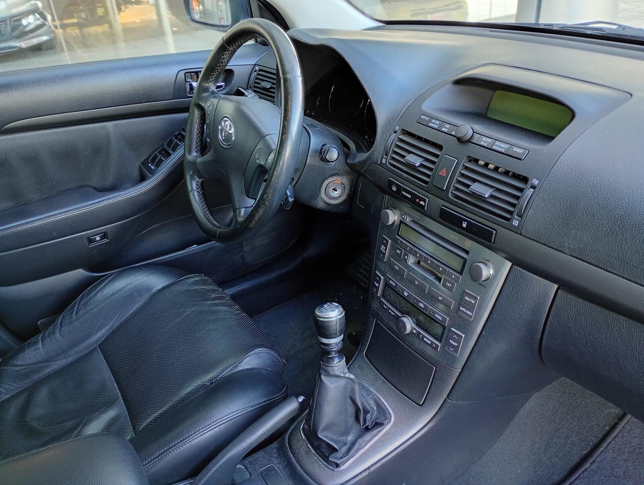 Toyota Avensis 2.2 D-4D 16V Station Wagon