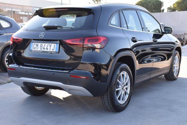 MERCEDES-BENZ GLA 200 d Automatic Business Extra
