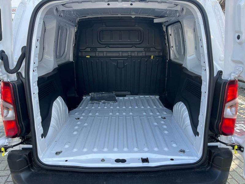 Peugeot Partner PureTech 110 S&S (IVA ESCL.)