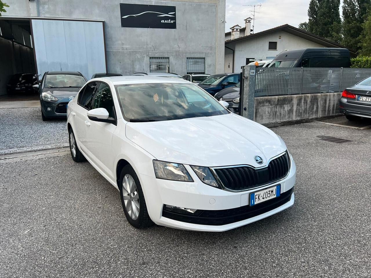 Skoda Octavia 1.6 TDI CR 115 CV DSG Executive