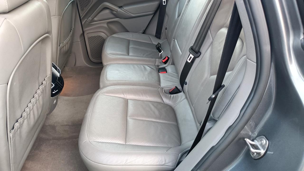 Porsche Cayenne 3.0 Diesel Pari al nuovo