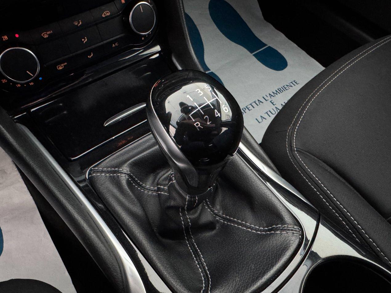 Infiniti Q30 1.5d Sport Edition 110 cv Led Pdc