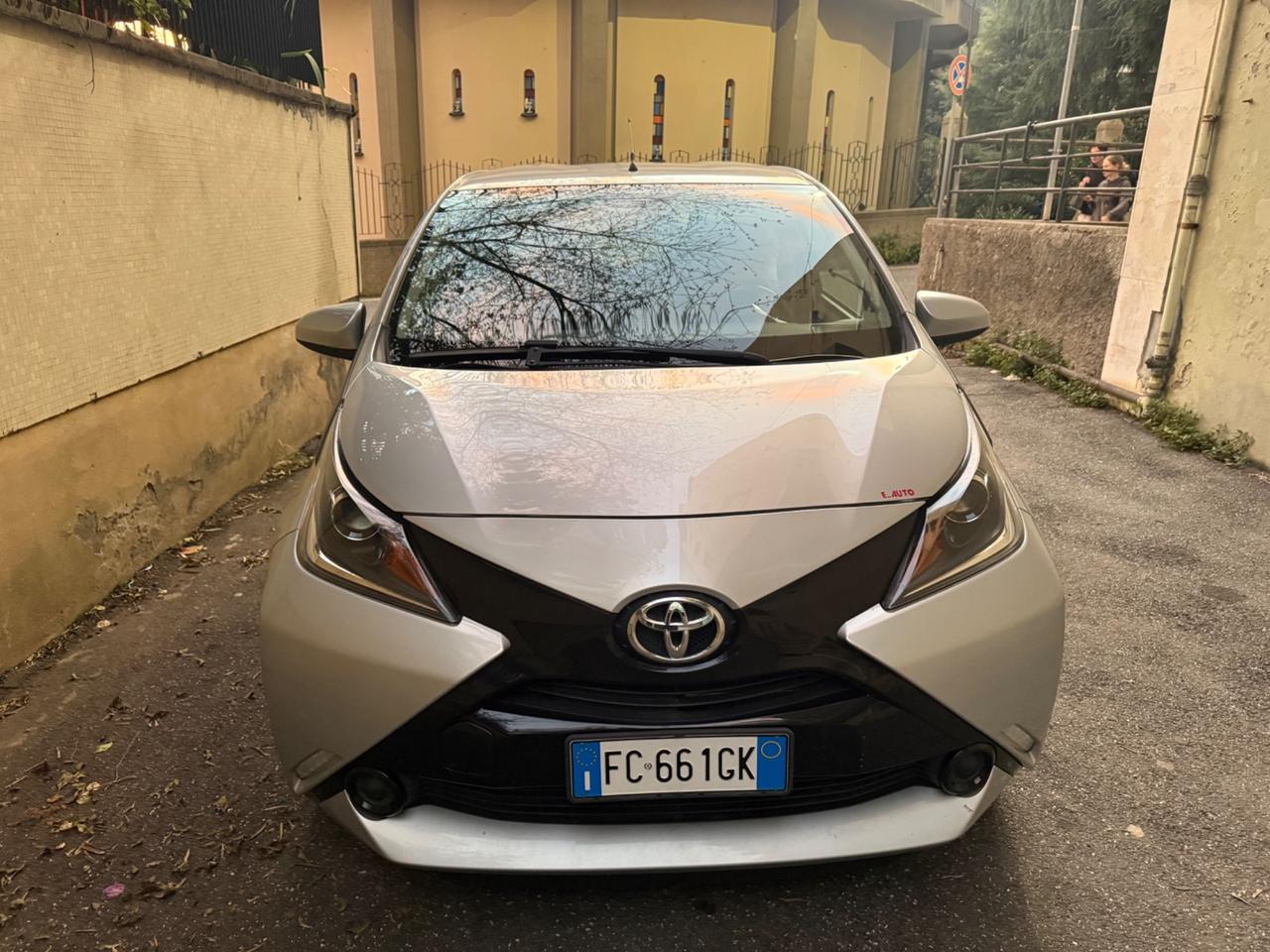 Toyota Aygo 1.0 VVT-i 69 CV 5 porte x-play