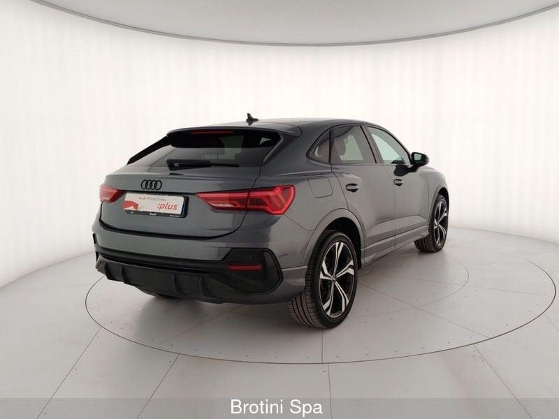 Audi Q3 Q3 45 TFSI e S tronic Identity Black