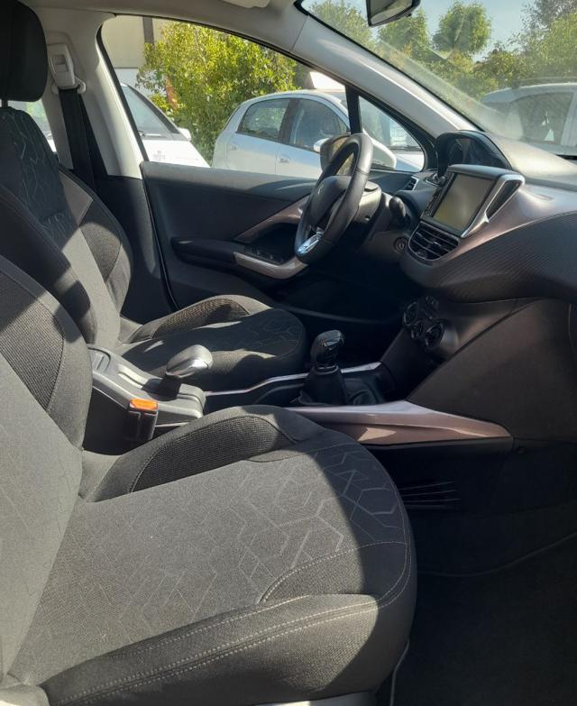 PEUGEOT 2008 1.2 VTi Active