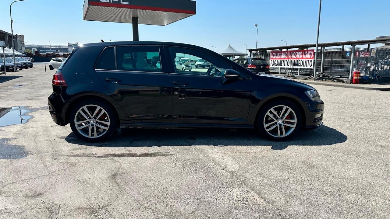 Volkswagen Golf 1.6 TDI 110 CV 5p. Sport R-LINE / KM CERTIFICATI