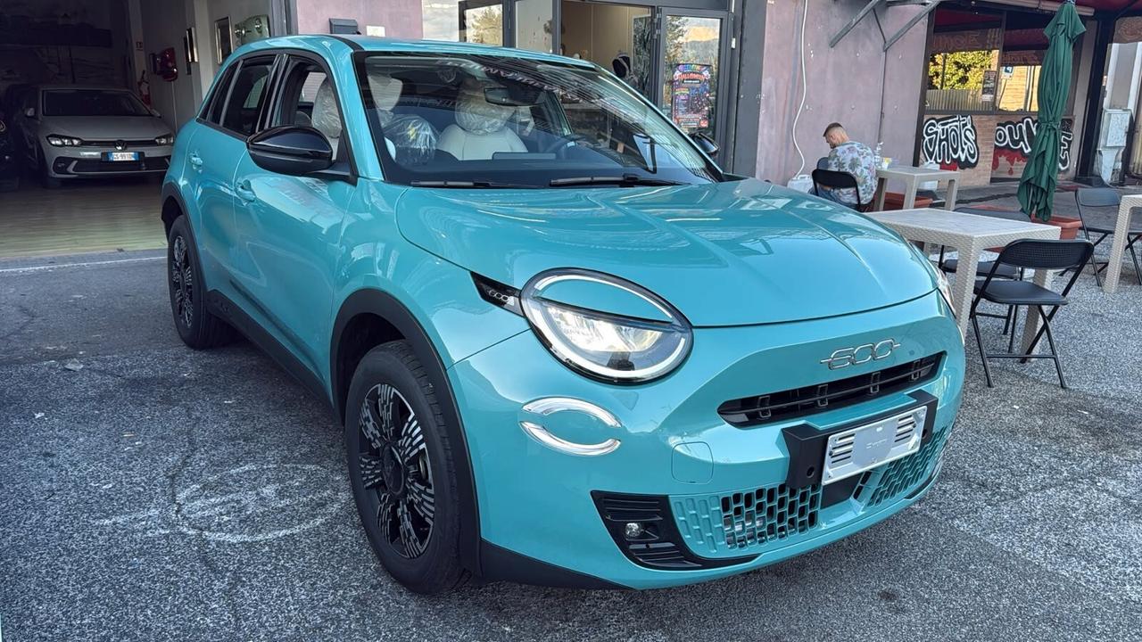 Fiat 600 Hybrid 110 CV DCT MHEV Icon