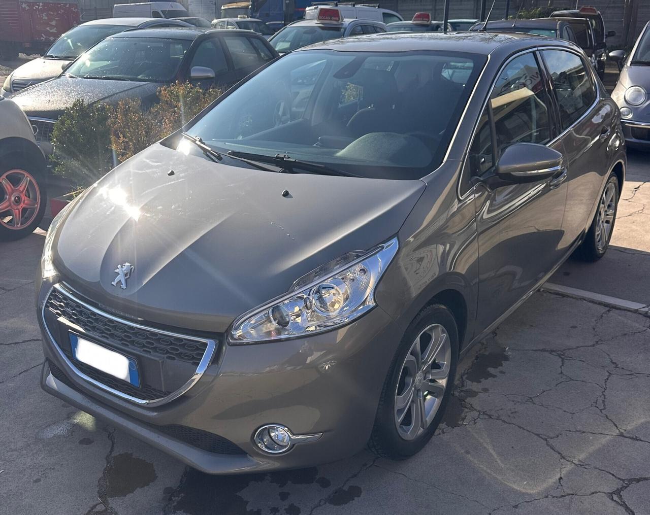 Peugeot 208 1.2 VTi 82 CV 5 porte Allure