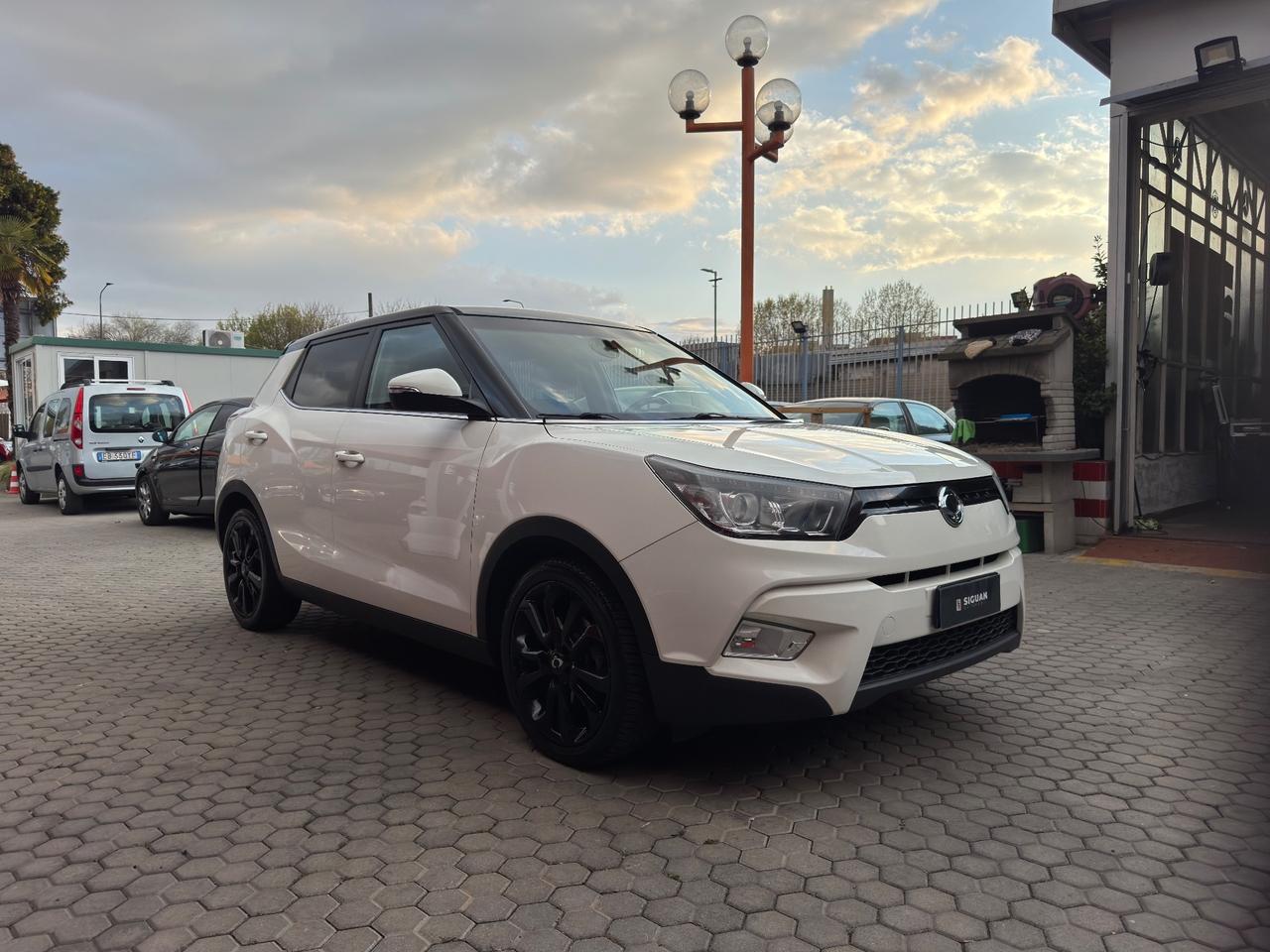 Ssangyong Tivoli 1.6 2WD ADATTA A NEOPATENTATI