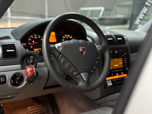PORSCHE Cayenne 3.6