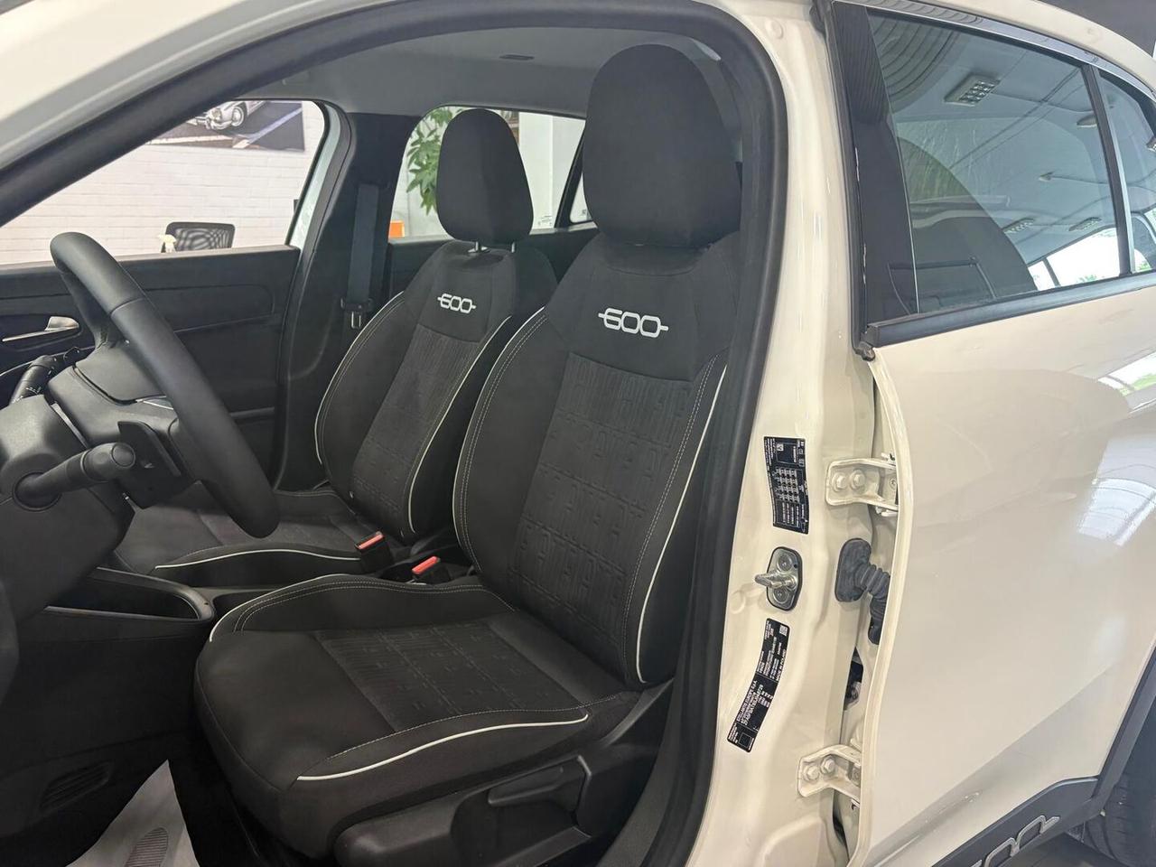 Fiat 600 1.2 hybrid 110cv auto