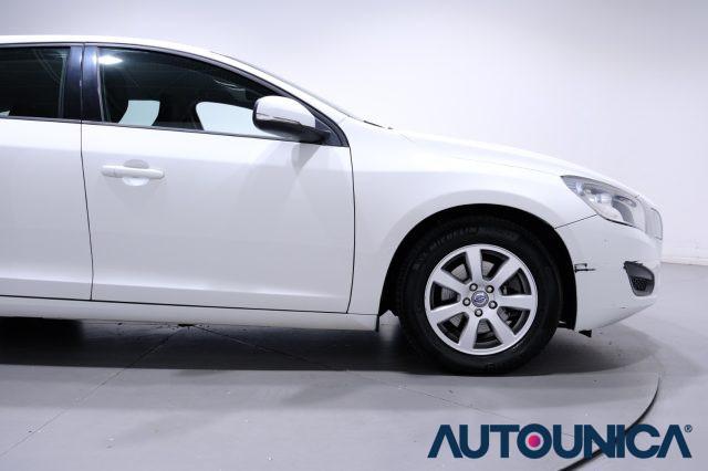 VOLVO V60 D2 1.6 D MOMENTUM NEOPATENTATI