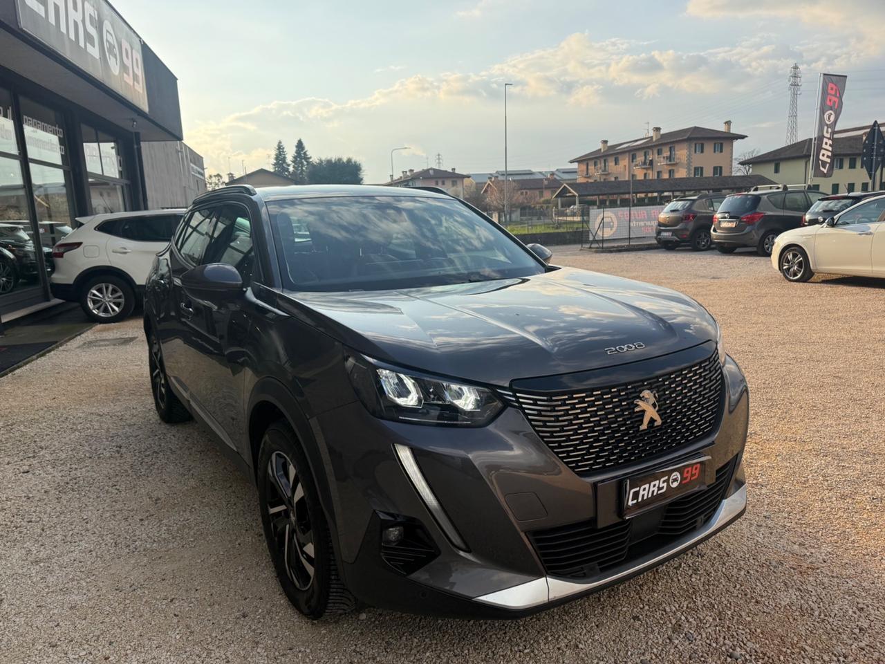 Peugeot 2008 PureTech 130 S&S Allure Pack