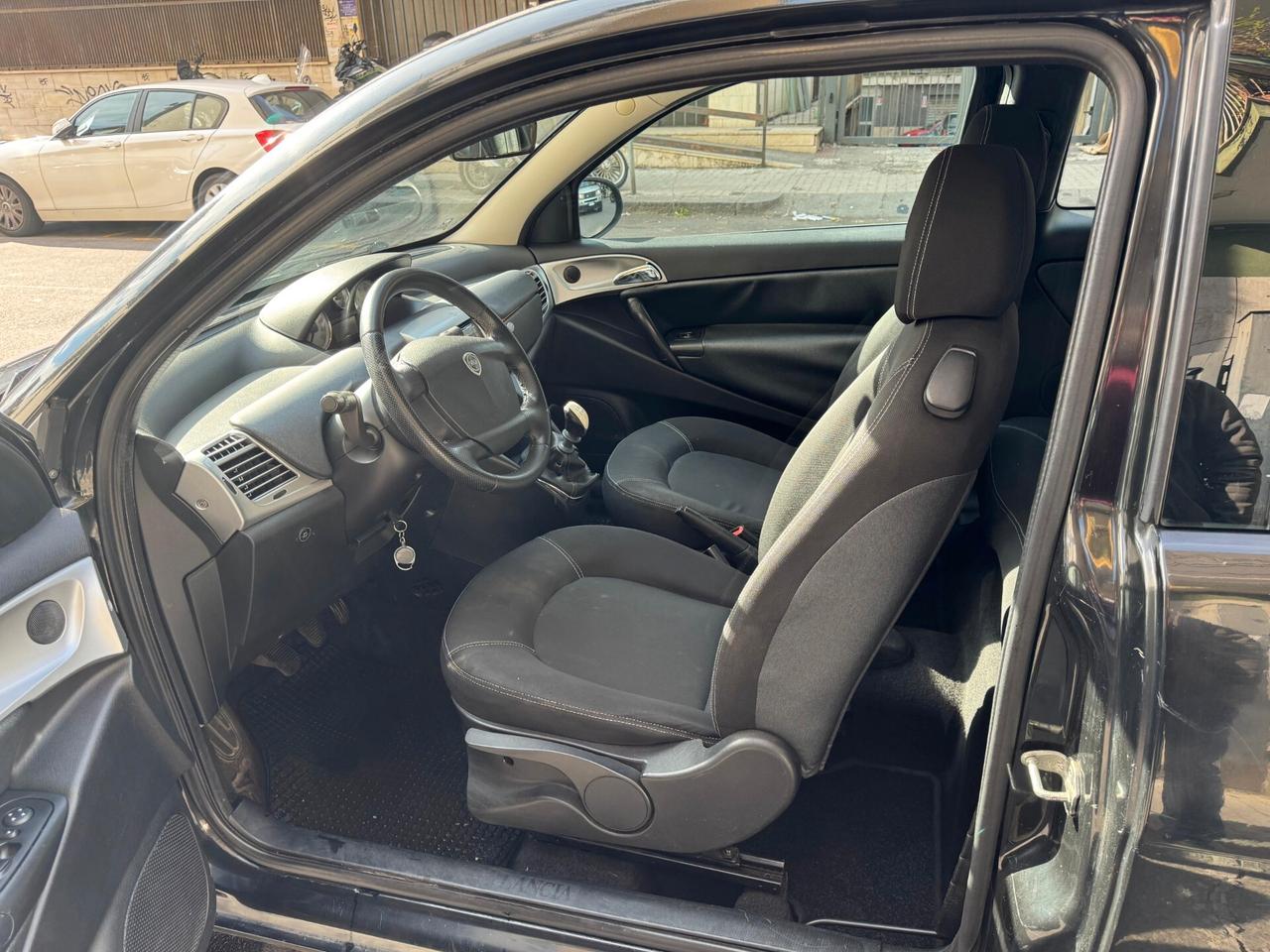 Lancia Ypsilon 1.2 Oro GPL