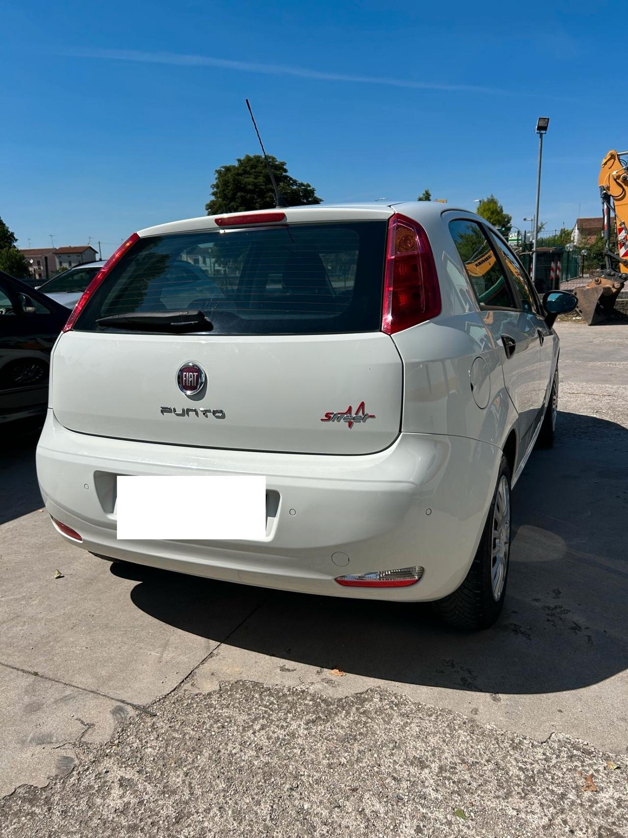 Fiat Punto 1.3 MJT II S&S 85 CV 5 porte ECO Street OK NEO PATENTATI