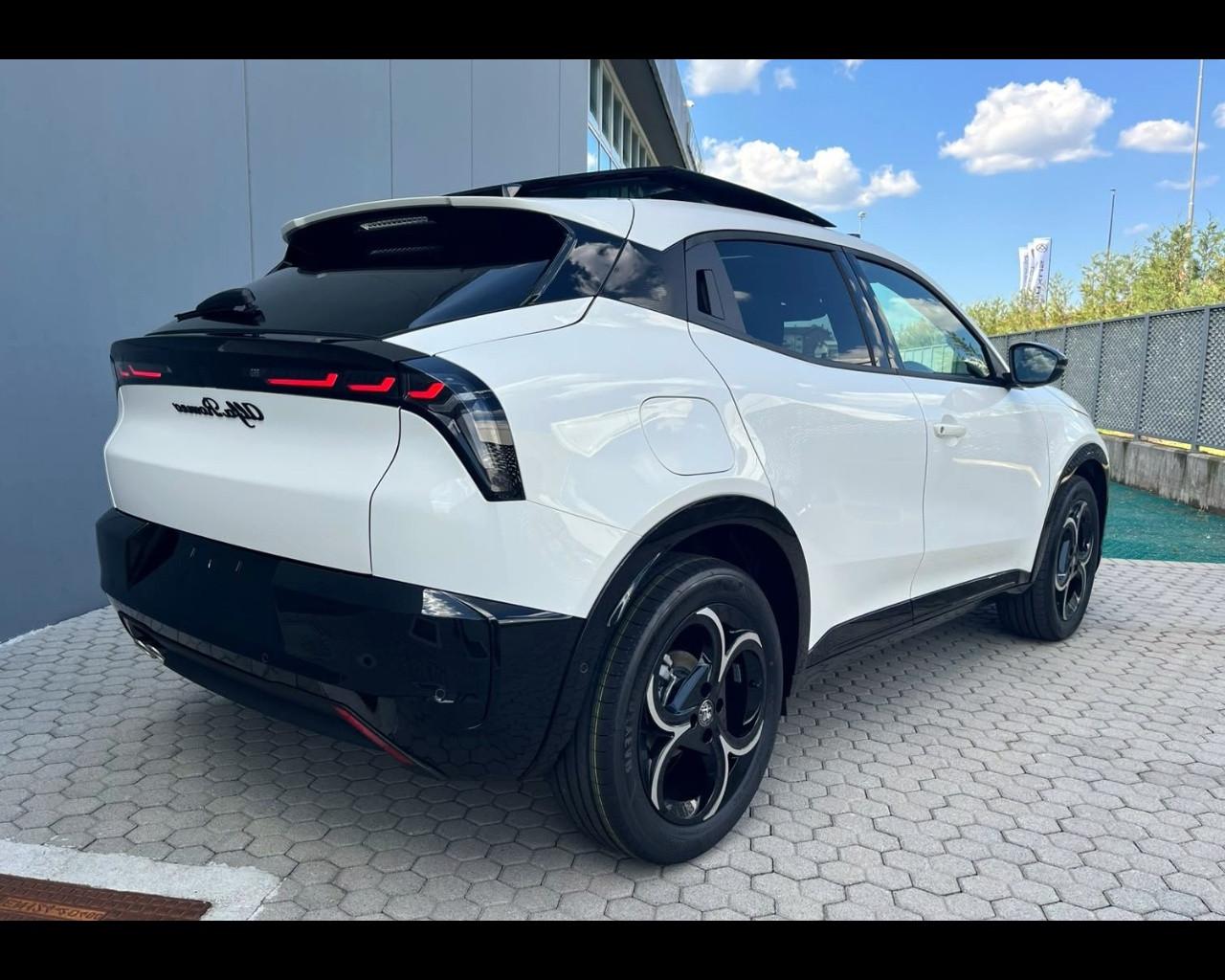 Alfa Romeo Junior 1.2 HYBRID 145cv edct6 TETTO PANORAMICO APRIBILE