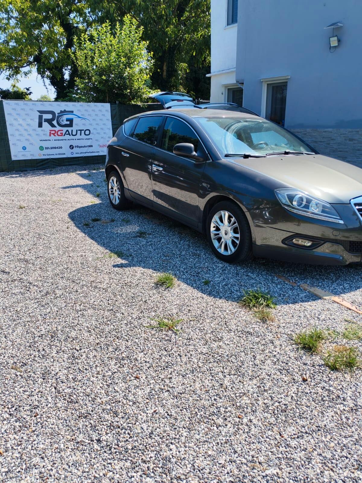 Lancia Delta 1.6 MJT DPF Silver