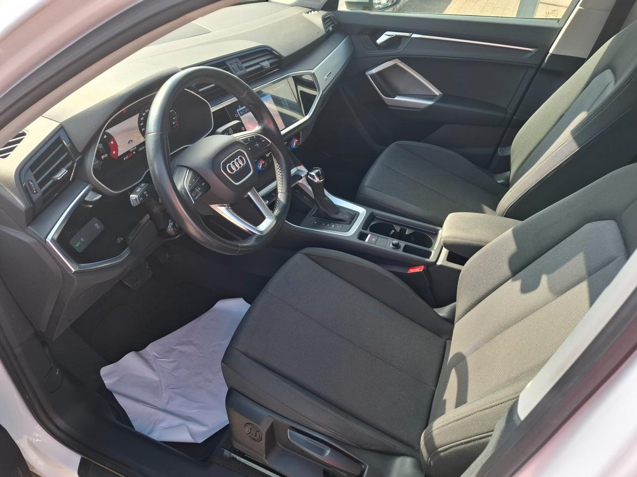Audi Q3 2.0 tdi 150cv s-tronic anno 2020