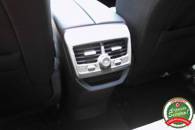 PEUGEOT 3008 BlueHDi 130 S&S EAT8 Business