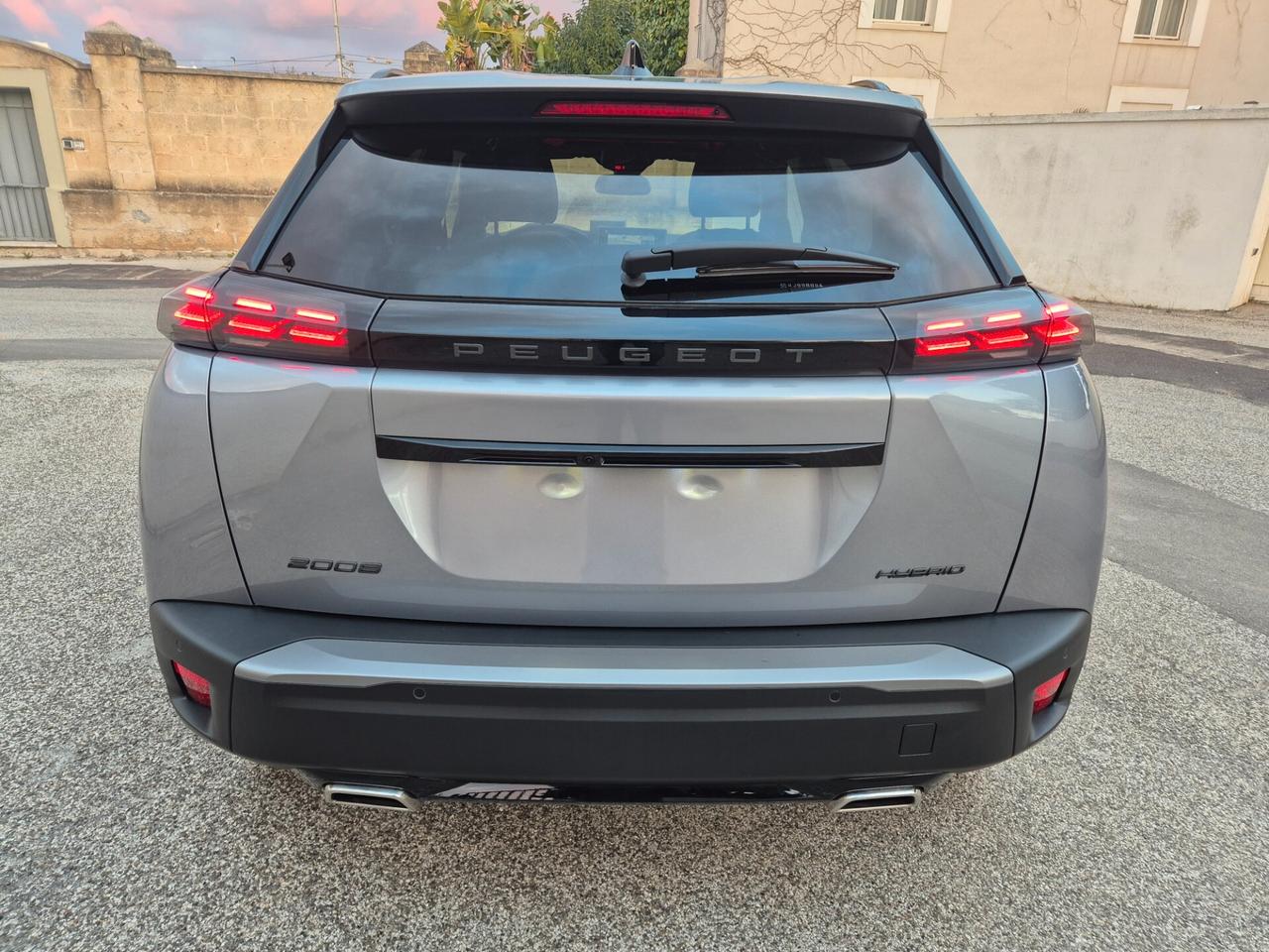 Peugeot 2008 Hybrid 136 e-DCS6 STYLE