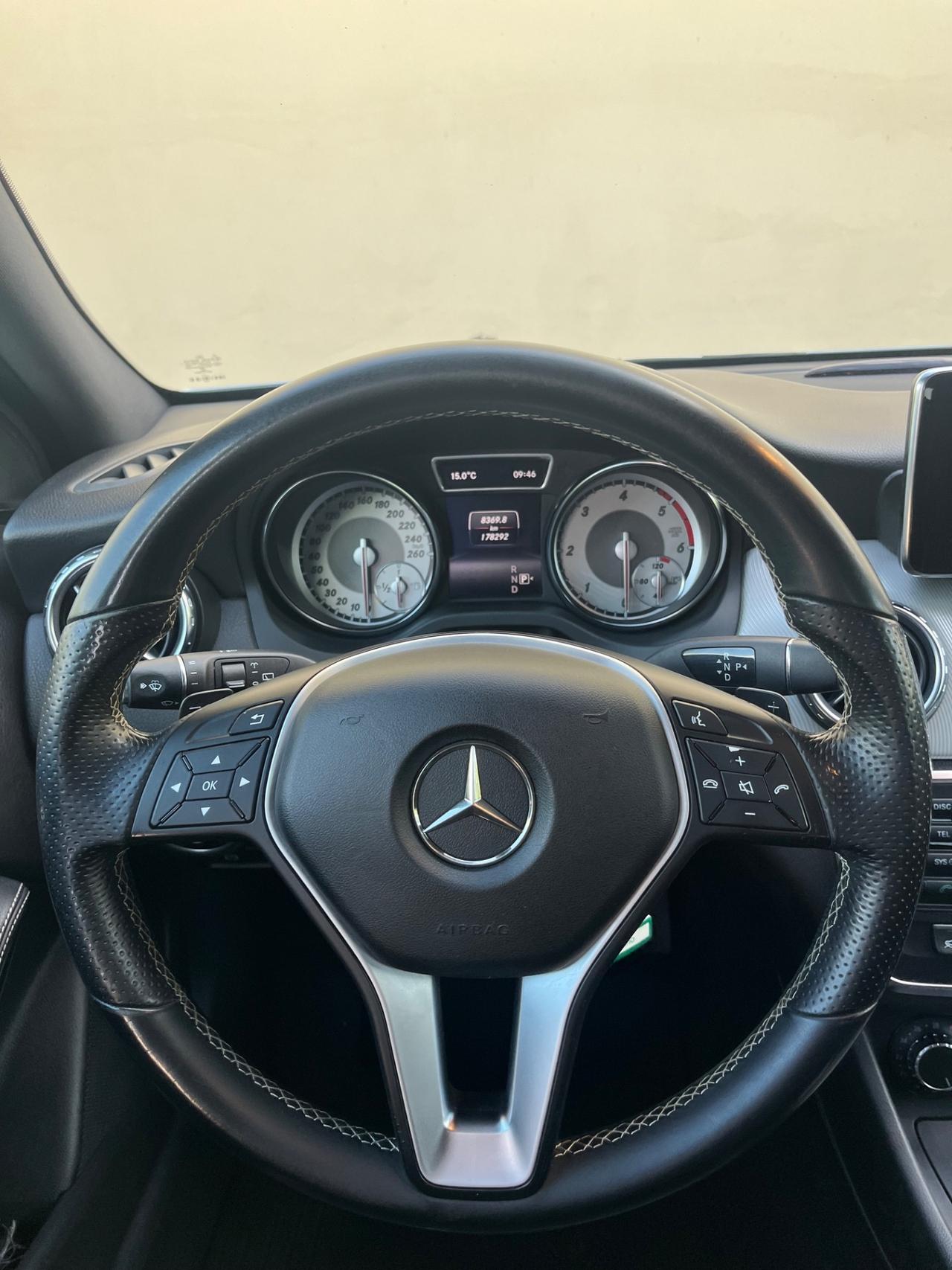 Mercedes-benz GLA 220 CDI Automatic 4Matic Premium