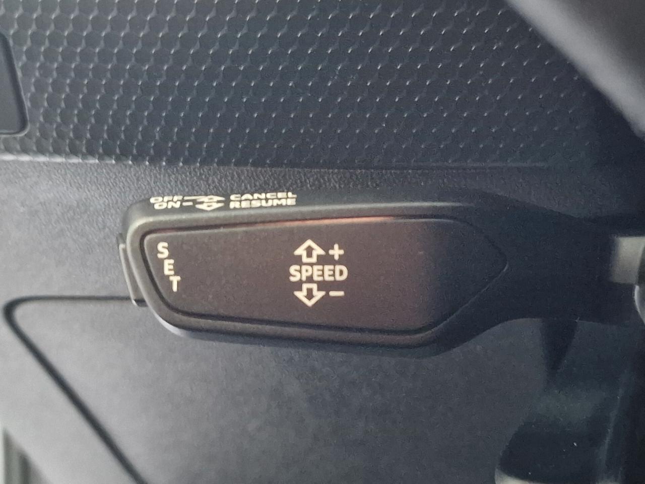 Audi A1 citycarver 30 TFSI S tronic Identity Contrast