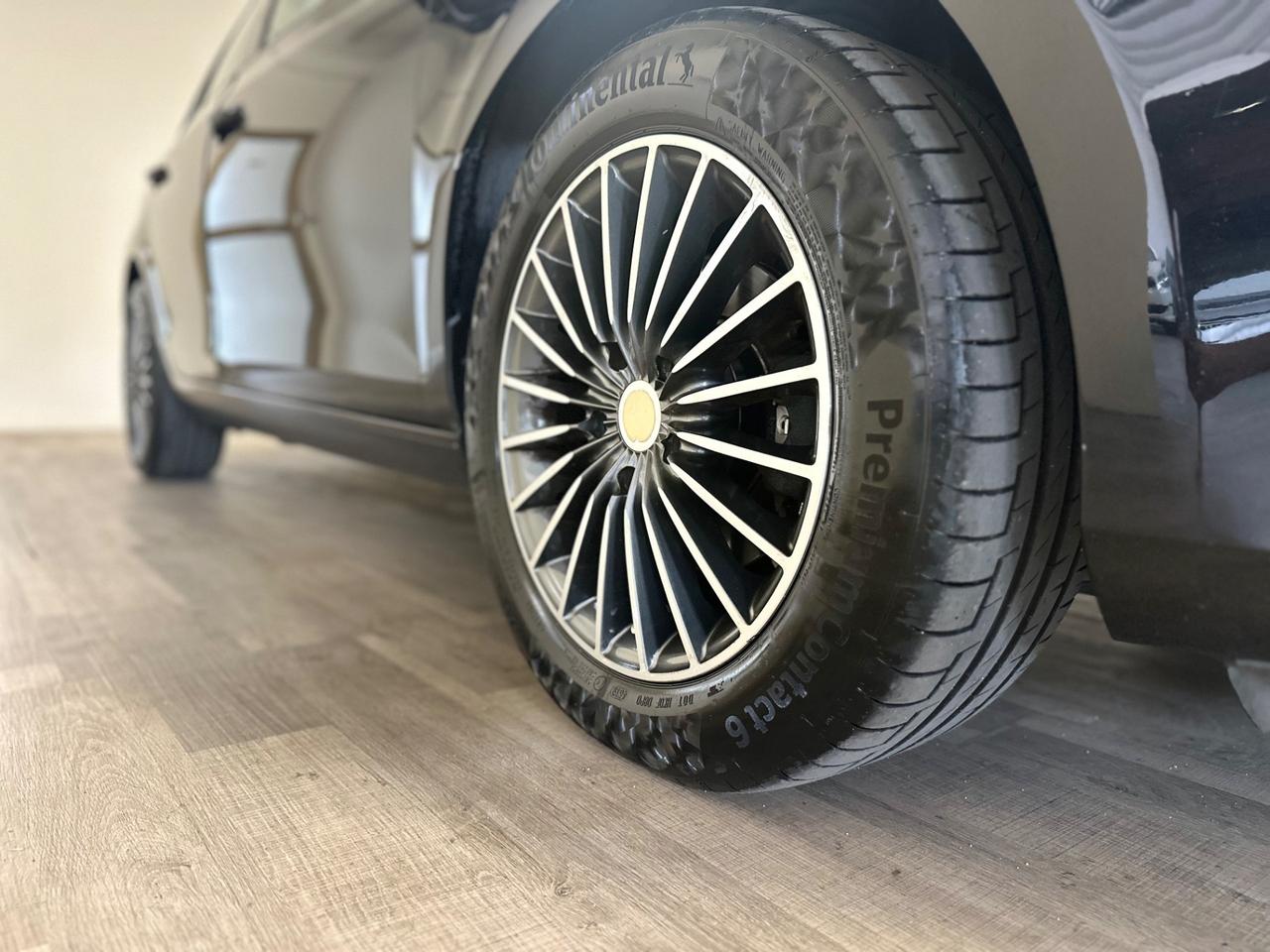 Volkswagen Golf 1.6 TDI DPF 5p. Comfortline NEOPATENTATI
