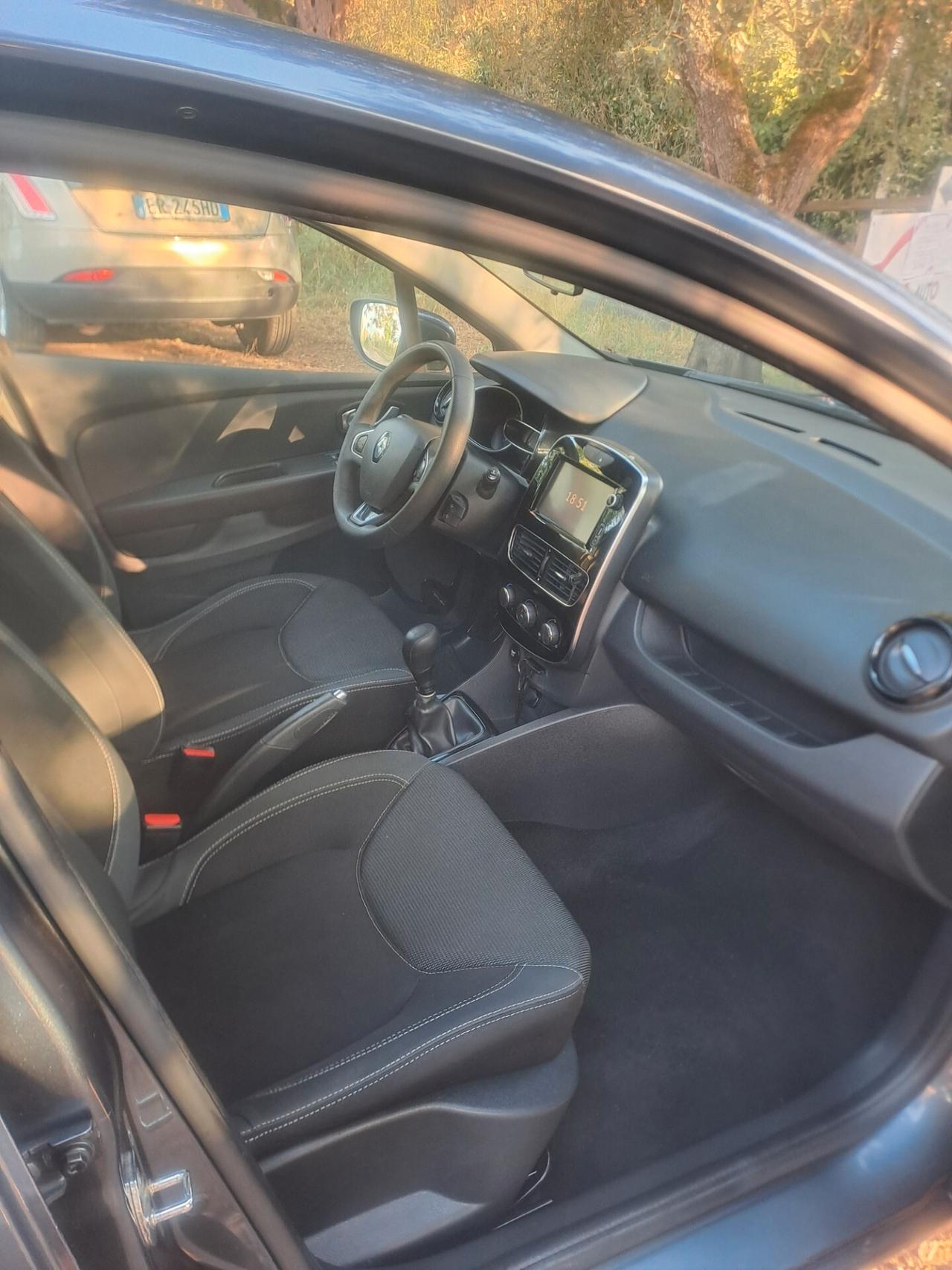 Renault Clio dCi 8V 75 CV Start&Stop 5 porte Energy Duel2