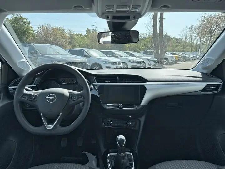 Opel Corsa 1.2 Edition