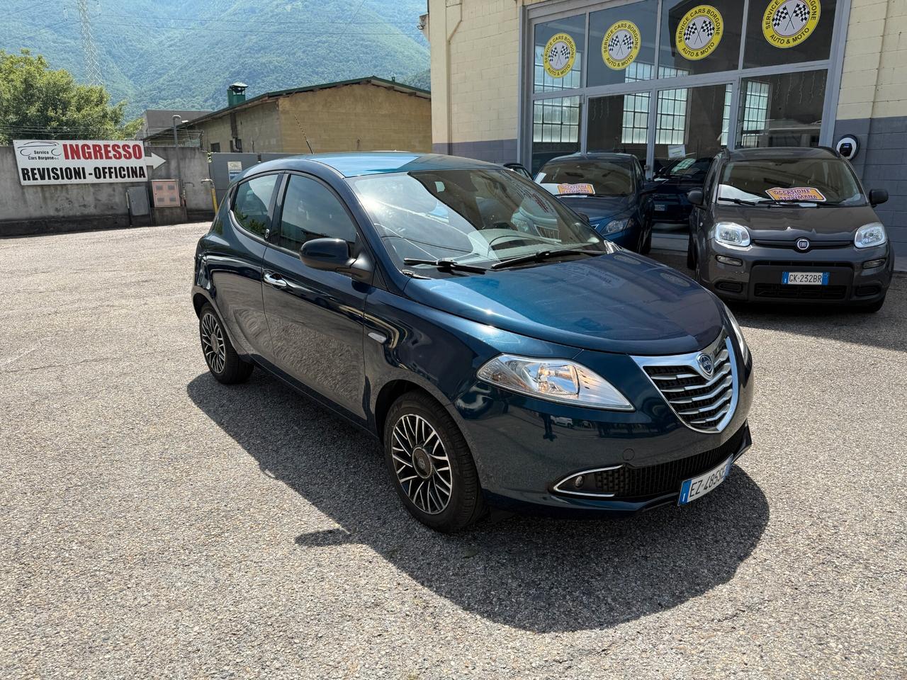 Lancia Ypsilon 1.3 MJT 16V 95 CV 5 porte S&S 30th Anniversary