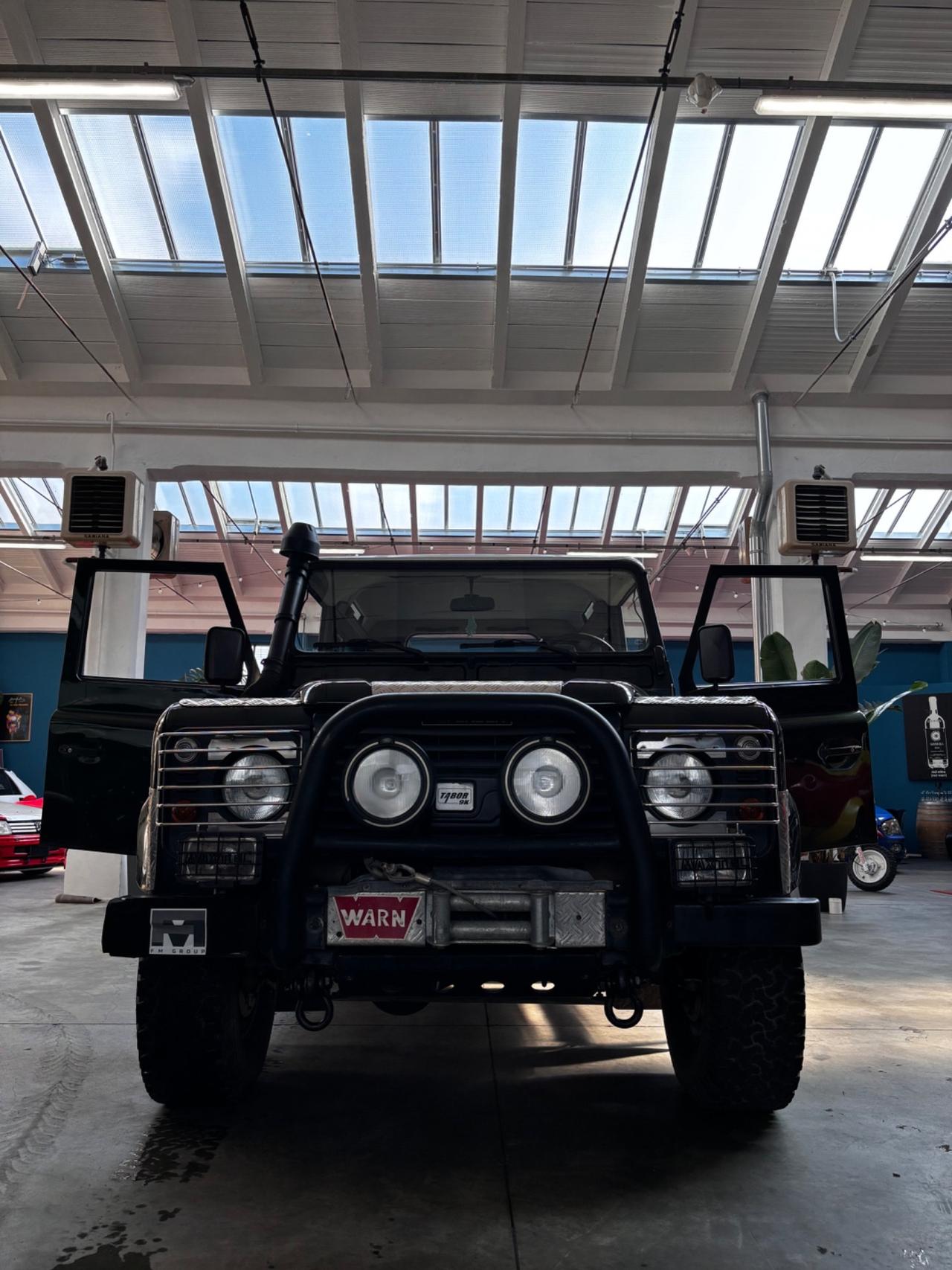 Land Rover Defender 90 2.5 Td5