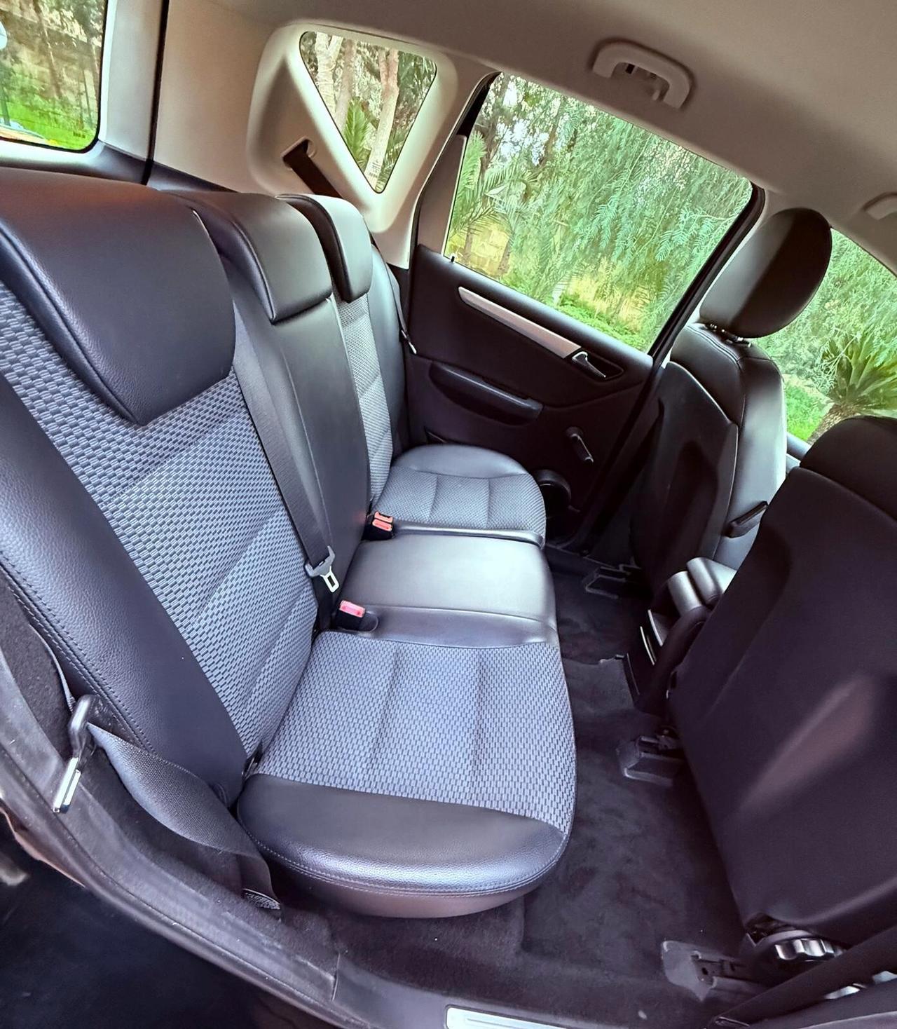 Mercedes-benz A 200 180 CDI Premium