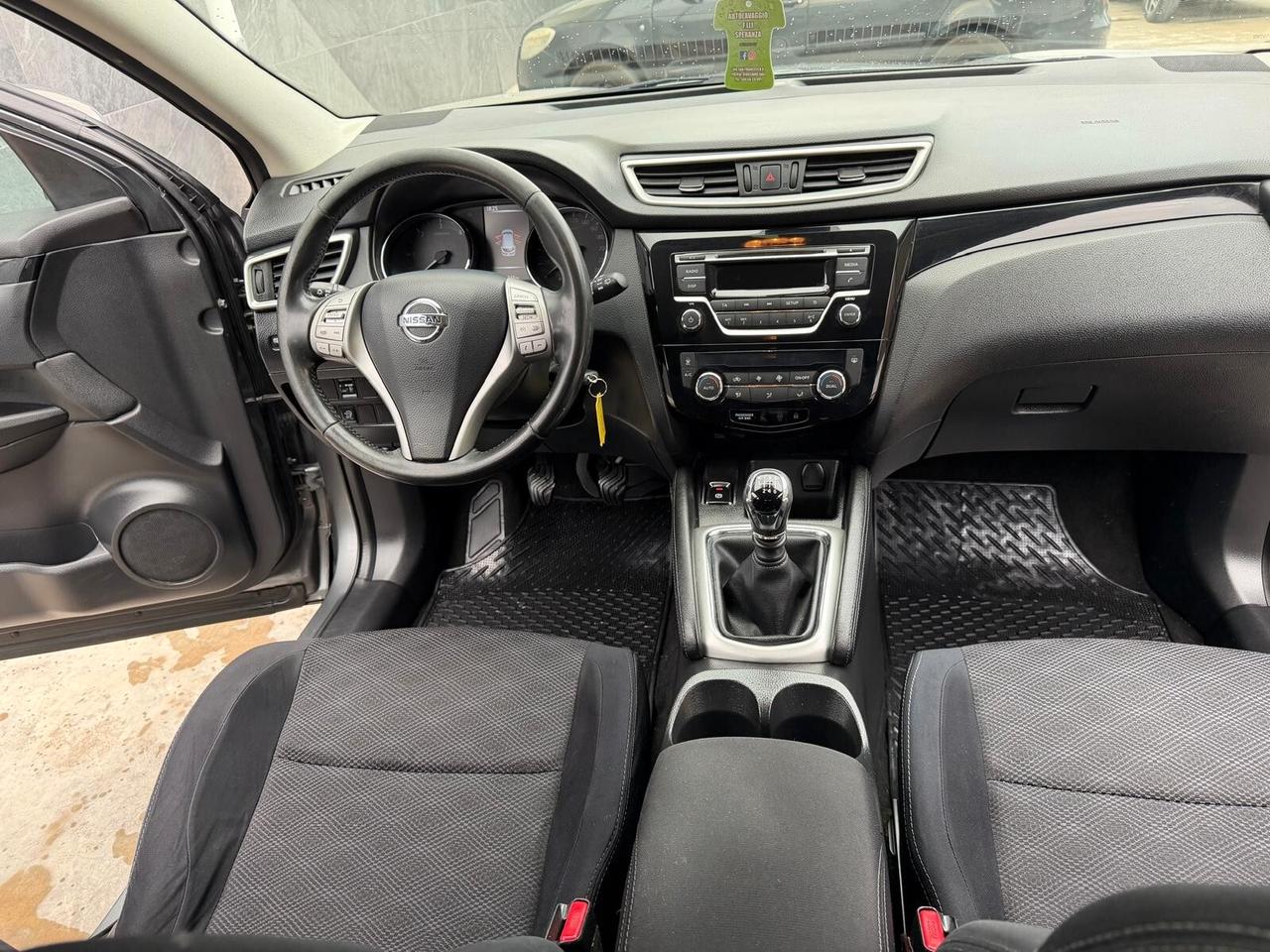 NISSAN QASHQAI 1.5 dCi Tekna 2015