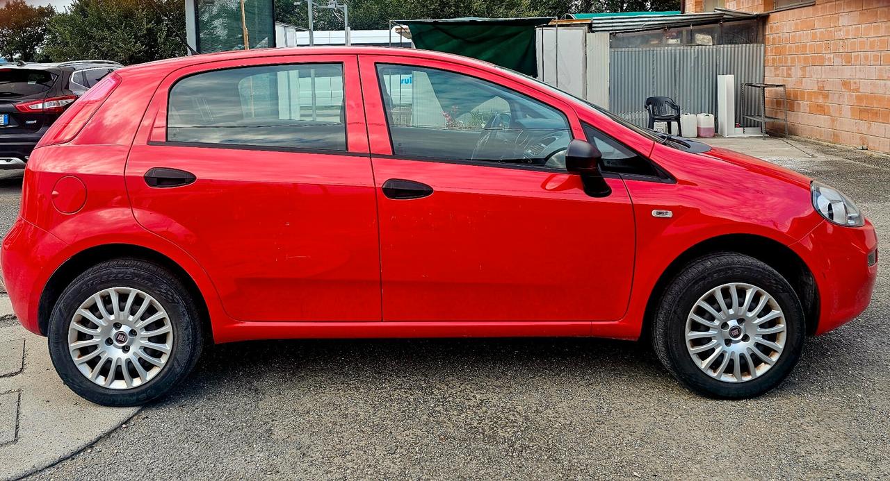 Fiat Punto 1.4 8V 5 porte Natural Power Street