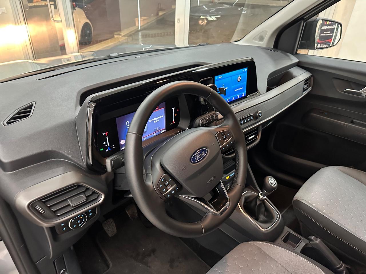 Ford Tourneo Courier 1.0 EcoBoost Active